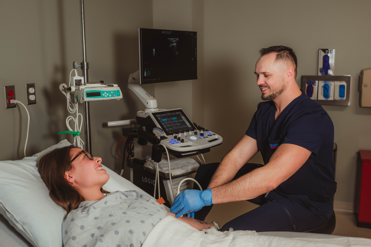 Green Bay ER & Hospital staff with patient.